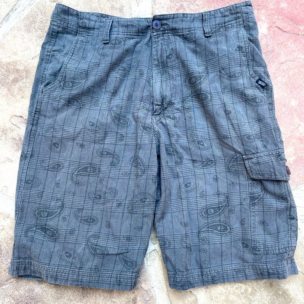 Vans, Gray & Black, Shorts, Size 32